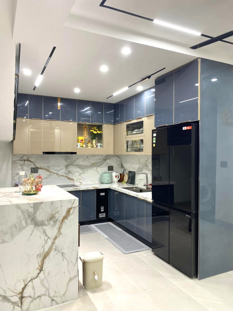 Tủ bếp inox cánh kính tại đà nẵng